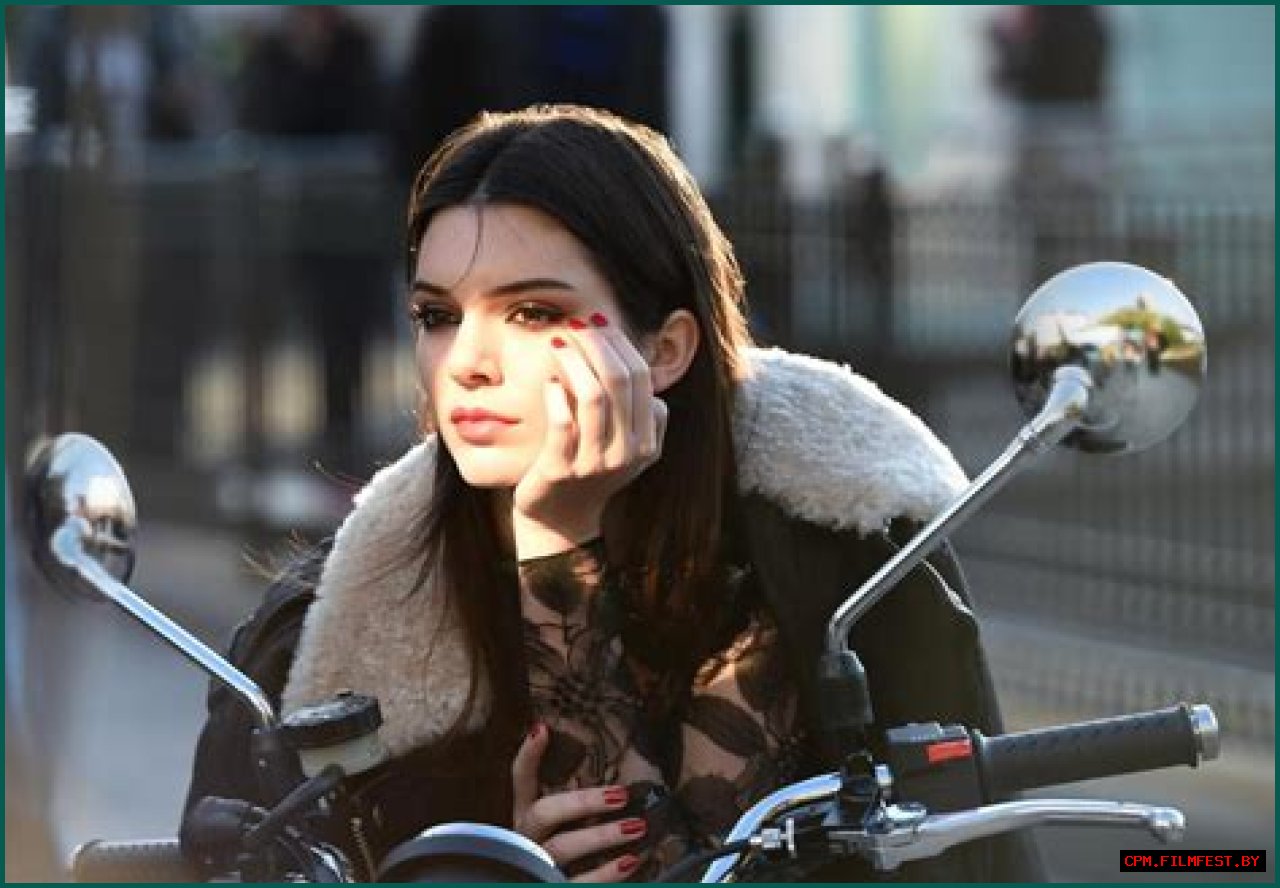 Kendall Jenner Lands Major Beauty Contract With Estee Lauder: Details